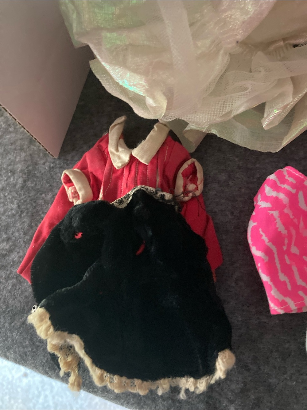 Barbie & doll clothes and two penny brite dresses - Picture 2 of 12